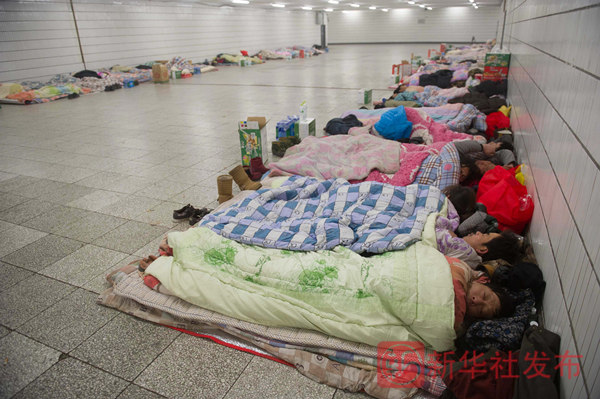 新华社记者陪农民工讨薪不朽情缘110小时(图3)